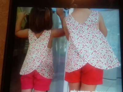 Blusa de niña T= 5 (cruzada en la espalda)