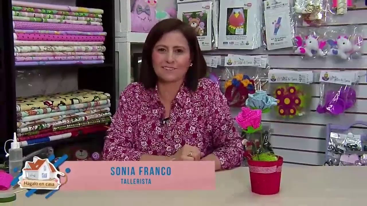 Virgen a crochet con Ana Clemencia Suanca Sánchez