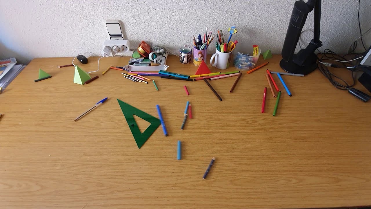 Dibujo técnico paso a paso os desea FELIZ 2021