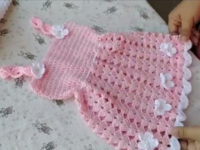 Hermoso vestido talla 3 a 6 meses tejido a crochet. Puntada de conchas o abanicos.