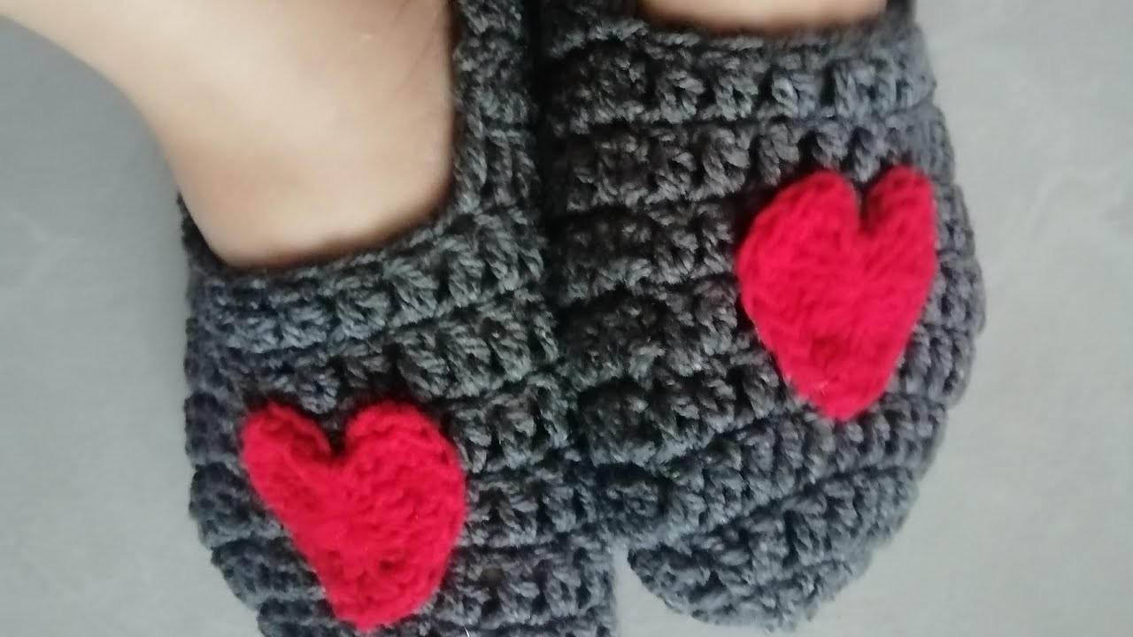 Zapatos tejidos a crochet pantunfla de corazón para san Valentín