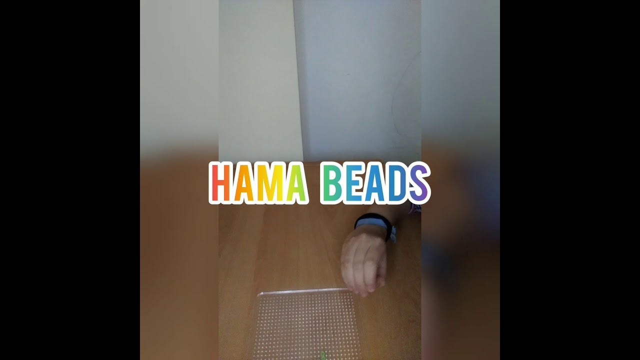 Hama beads (Manzana). lee la descripción. hello art
