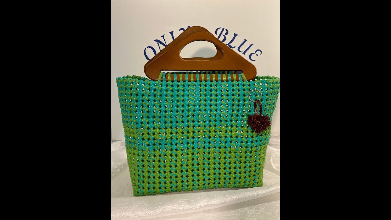 Bolso tejido en Toquilla.