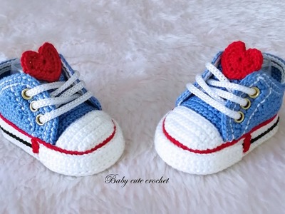 Tenis de bebé tipo all stars en crochet, crochet baby sneakers