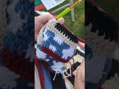 Ruana tejida a crochet (son solo varetas)