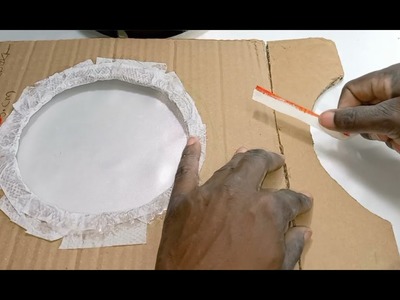 Bella MANUALIDAD DECORATIVA con cartón . Sorprendente Marco de CARTÓN .