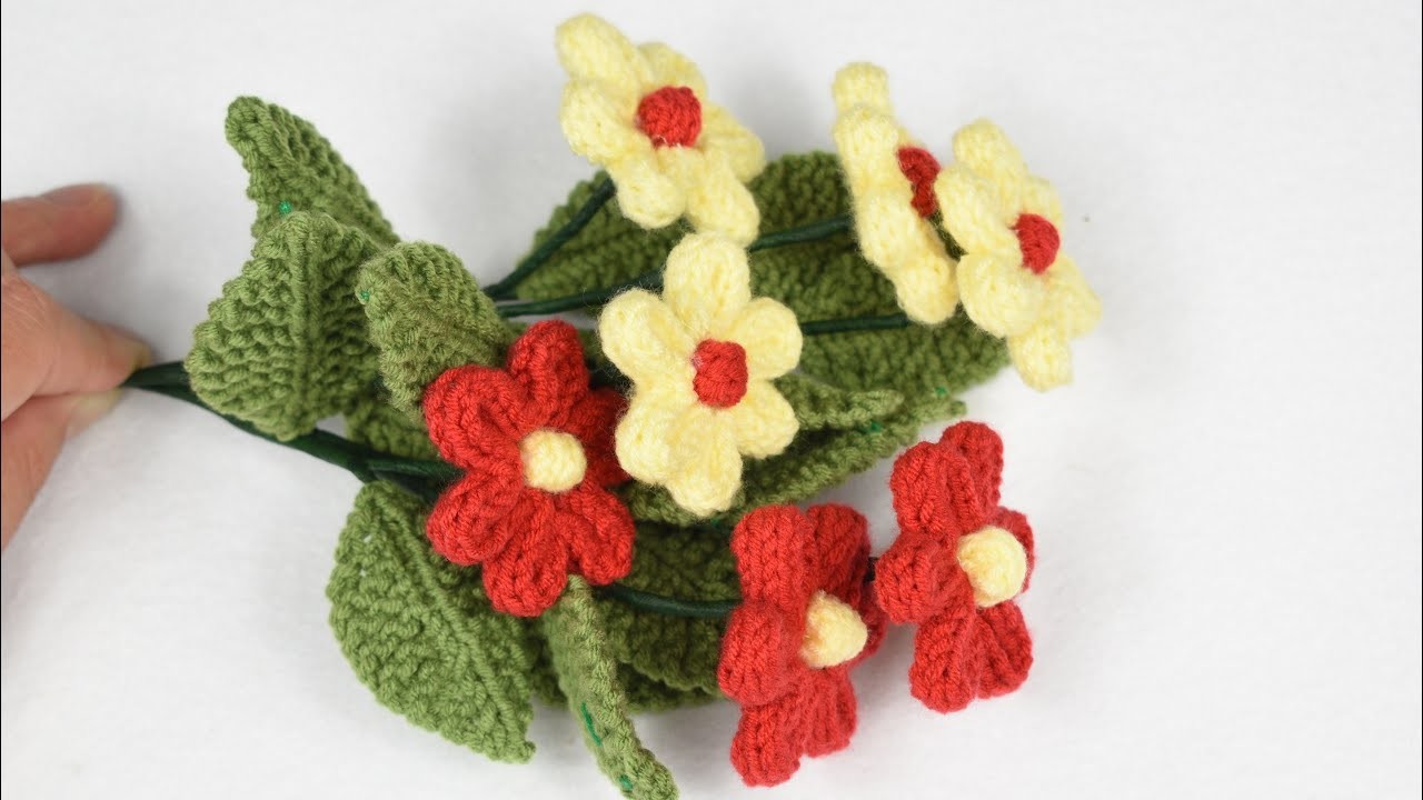 FLORES REALIZADAS CON DOS AGUJAS