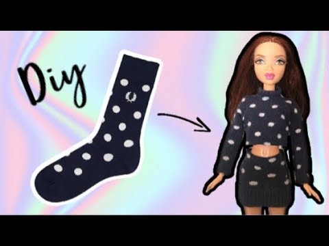 Cómo hacer ropa de Barbie con un calcetín. DIY