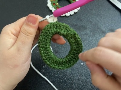 Tutorial Corona navideña a crochet( paso a paso)