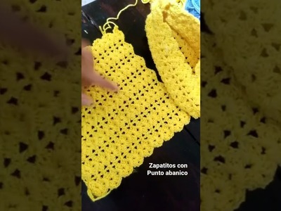 Zapatitos con punto abanico
