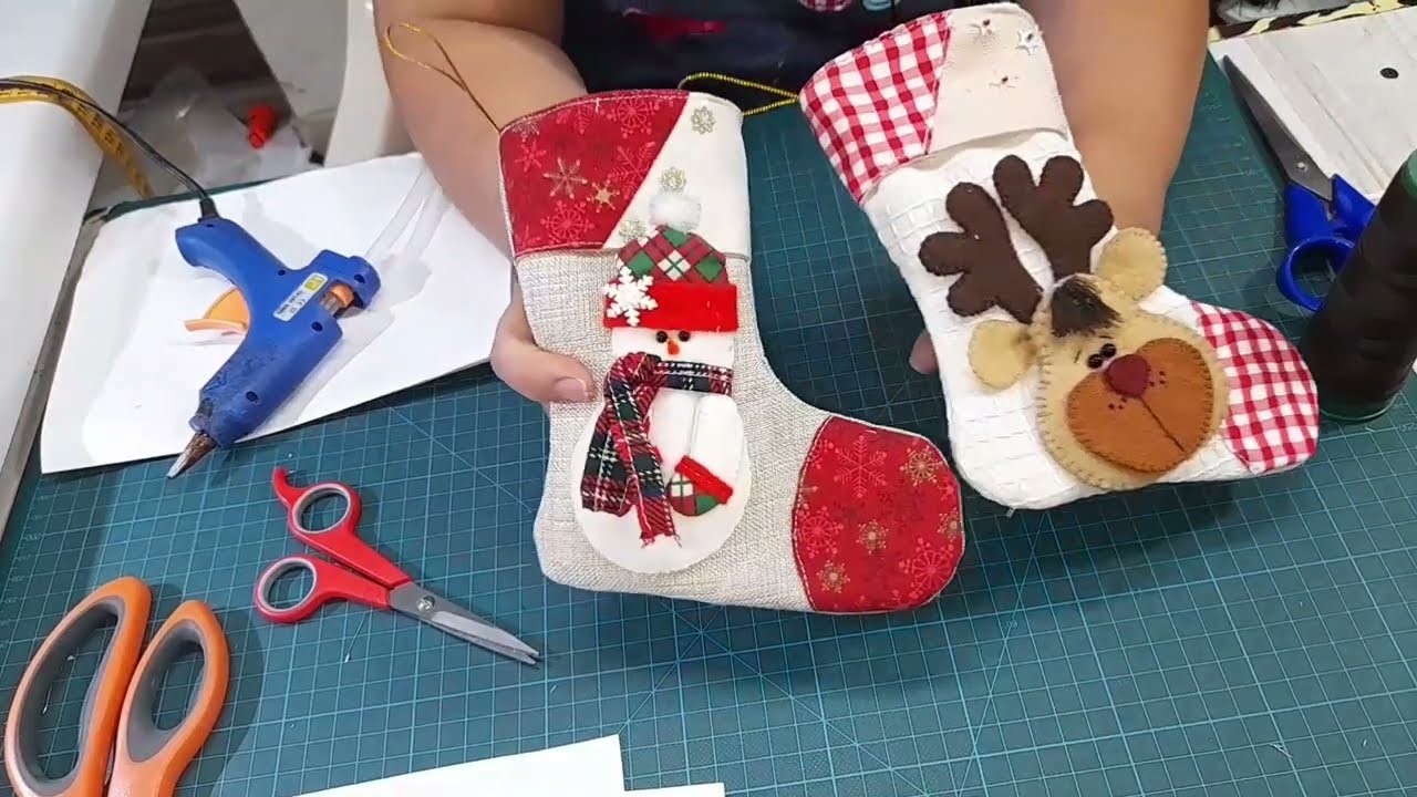 Mini bota navideña, con reno y muñeco de nieve. moldes gratis