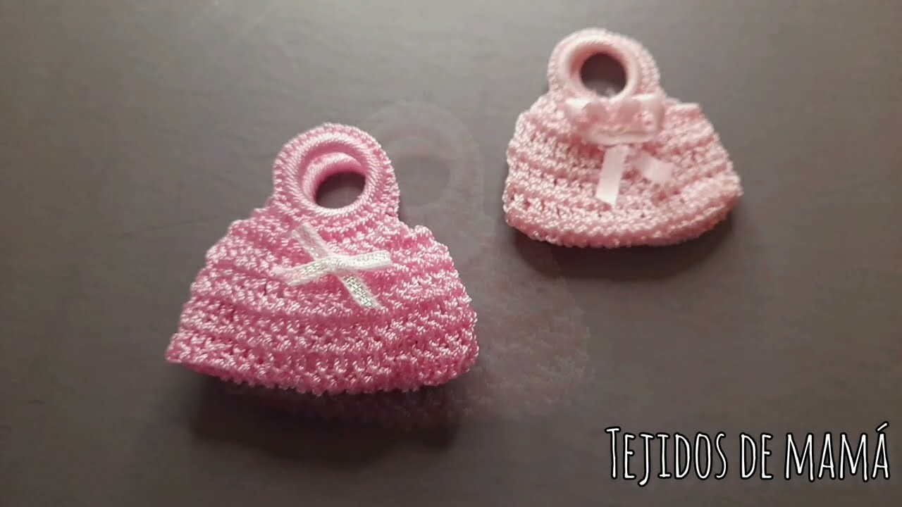 Tejido en crochet: Bolsita tejida con aros de plástico