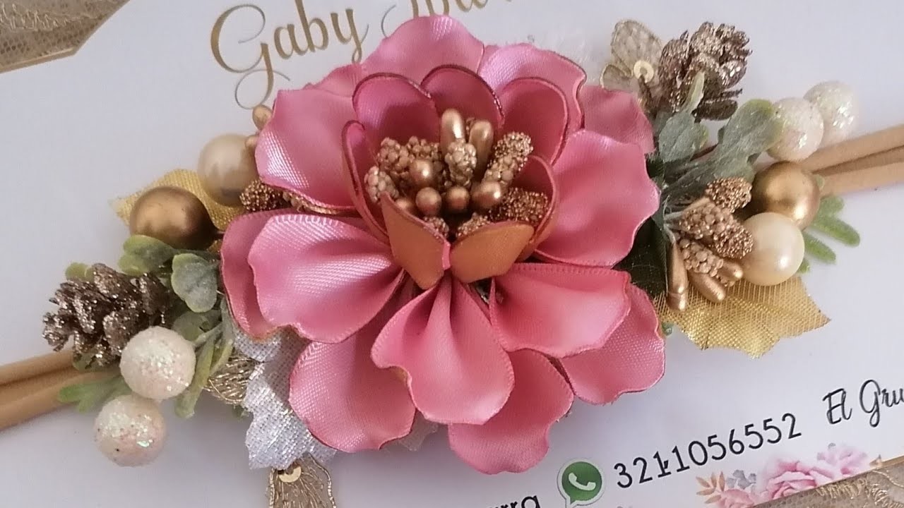 FLOR LUZ MARÍA. accesorio Navideño. flores en listón. Gaby Ibarra