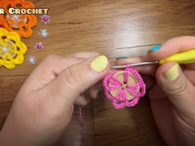 Ideas crochet - Flores con botones a crochet- negocio????#crochet  #ideasdenegocio #flores #botones
