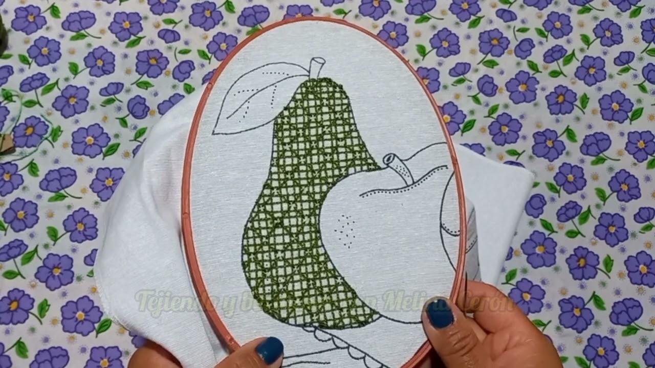 Bordado Pera ????.Diseño frutas y jarrito (1 de 7).Tejiendo y bordando con Melina Cerón