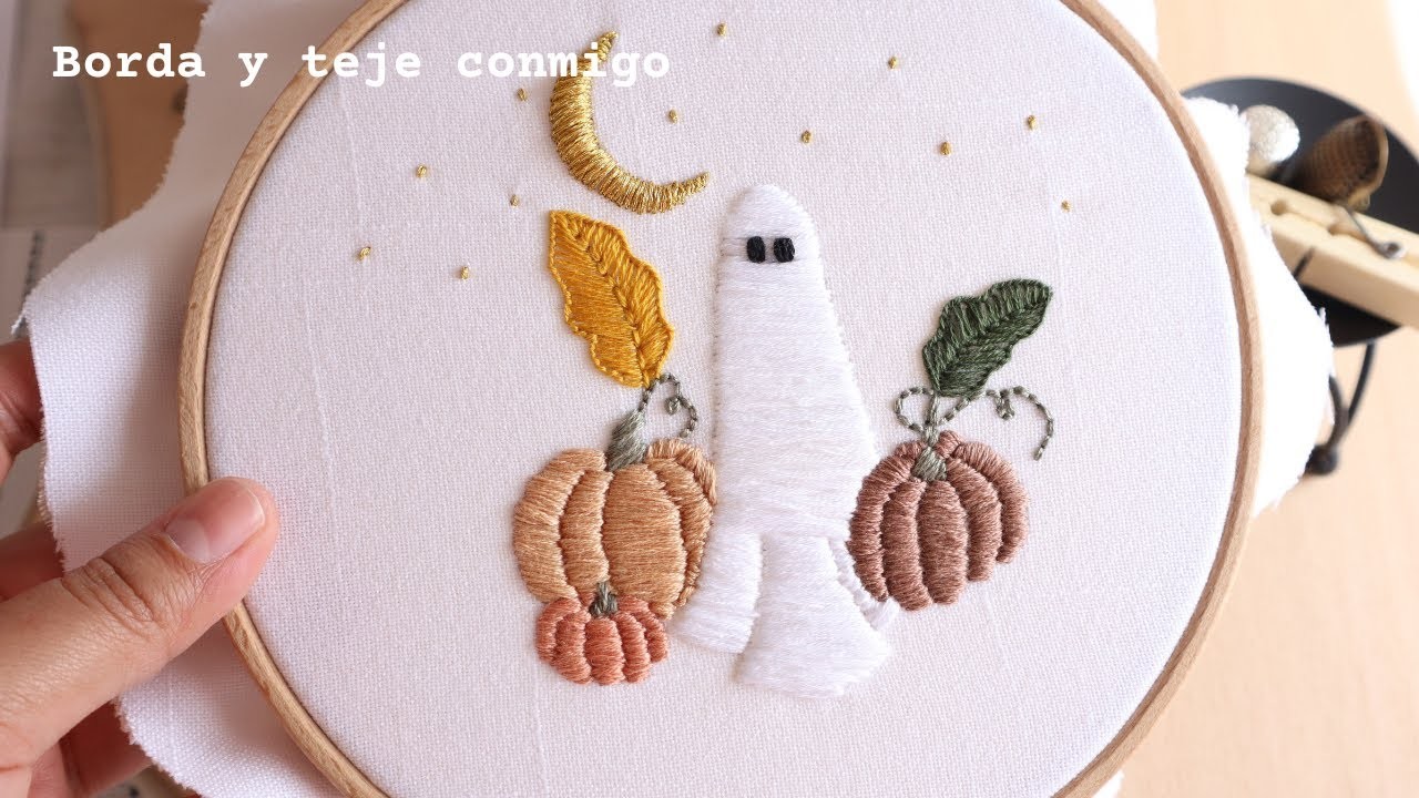 ¡El fantasmita más dulce! | Halloween pumpkin! #embroidery #bordado #embroiderydesign