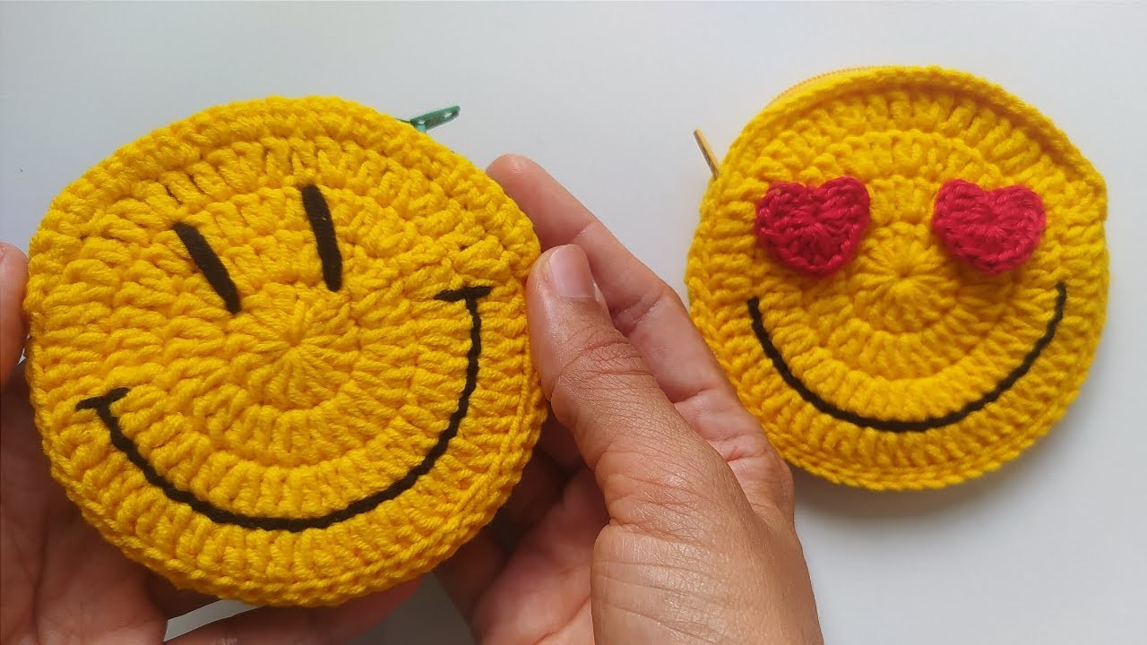 Como fazer porta moedas em crochê - Emoji Apaixonado e Smile