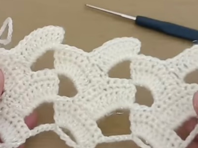 Hermosa puntada de abanicos inclinados en crochet especial para mantas para bebé