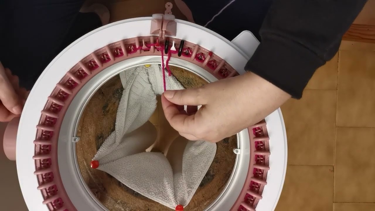Tutorial máquinas de tejer circulares. Episodio 3. Qué es y para que sirve el hilo de desperdicio.