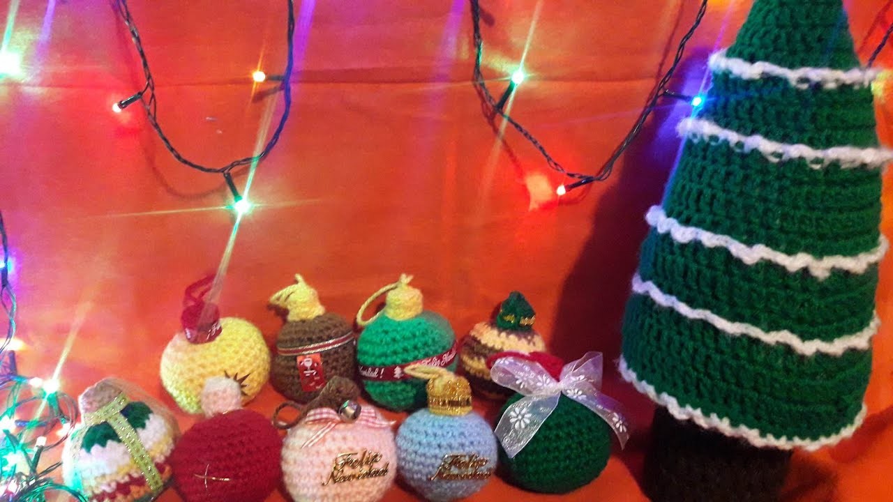 Esferas llenitas de amor para decorar nuestros arbolitos esta navidad. Hechas a crochet.