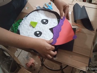 Piñata redonda pinguino navideño