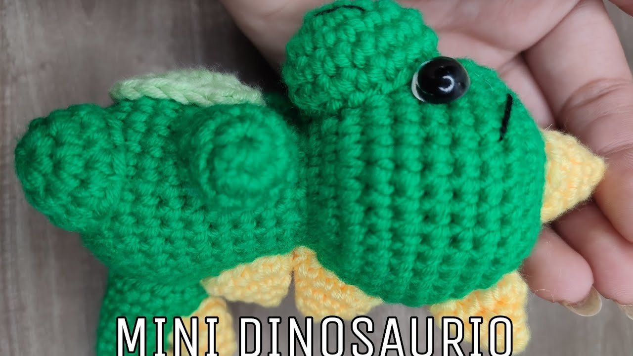 Mini Dinosaurio ???? a crochet  #crochet #llavero #amigurumi #llaveros #tejer #croche