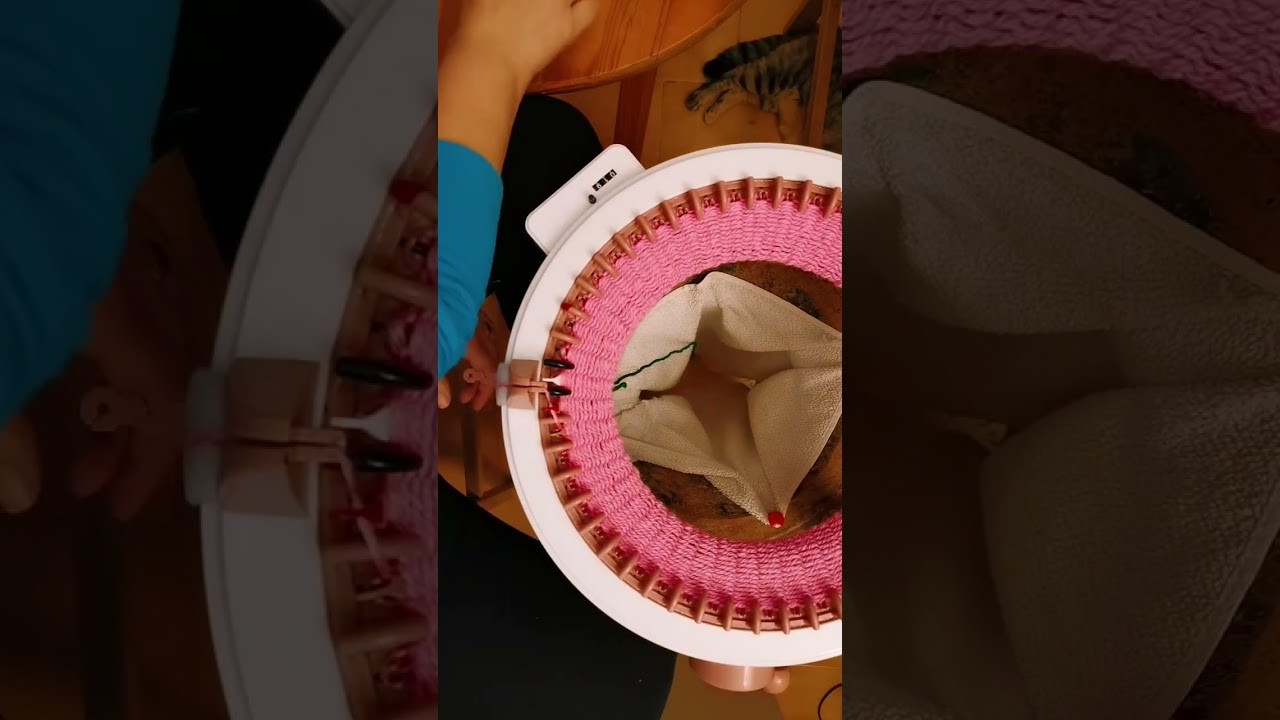 Scrunchies con la máquina de tejer circular.