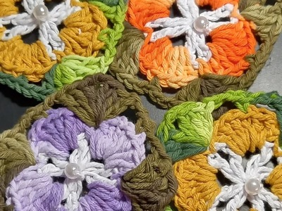 Squeres , vamos usar no tapete luz se sol #crochet #floremcroche #square #tapetedecroche #tapete