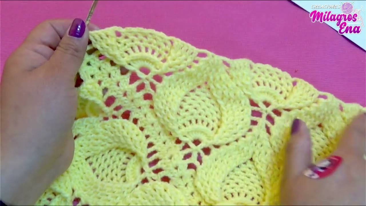 PARTE 5 Cuadro o cuadrado N° 31 tejido a crochet en punto hojas con piñas para colchas y cojines