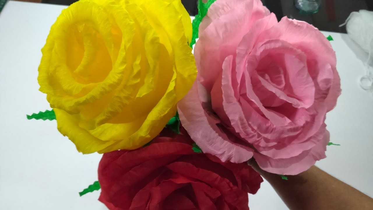 Cómo hacer rosas de papel crepé fácil y quedan hermosas