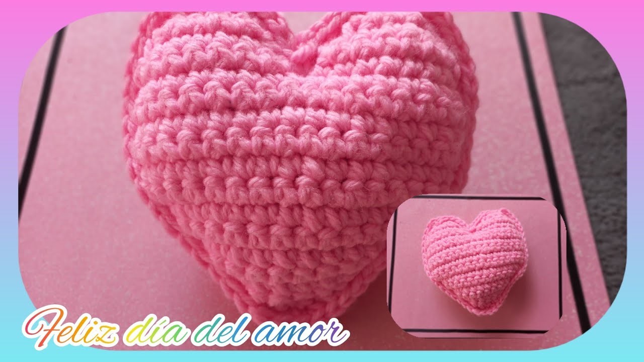 Cojin de corazón a crochet.Crochet heart cushion